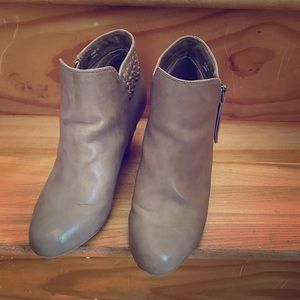 Report beige wedge booties